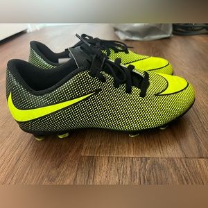 Nike Soccer cleats boys/girls size 3